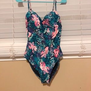 Old Navy Floral Swimsuit - Size Medium